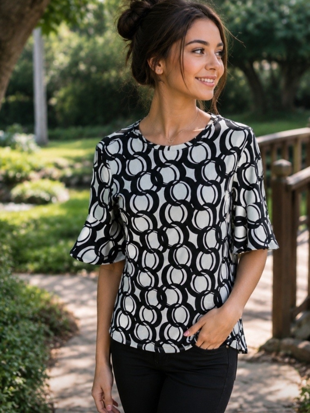 Worthington Black Green Geometric Circle Short Bell Sleeve Blouse NWT Size XS